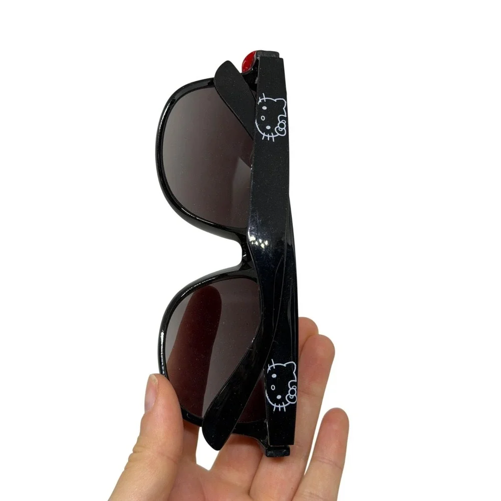 Hello Kitty Ladies Sunglasses Black Red Bow Cute UV Protection Sanrio Shades